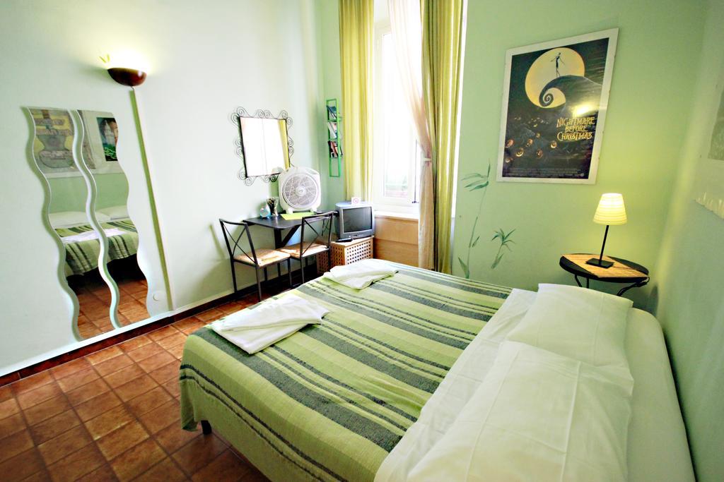 Sixbeds Hotel โรม ห้อง รูปภาพ