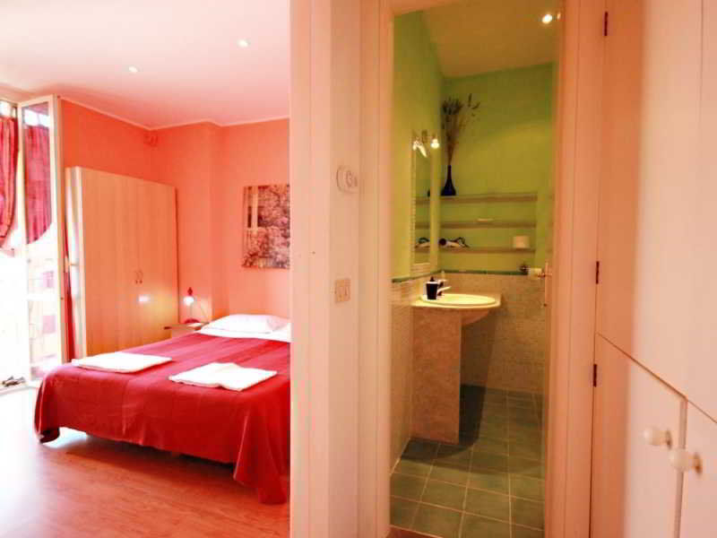 Sixbeds Hotel โรม ภายนอก รูปภาพ