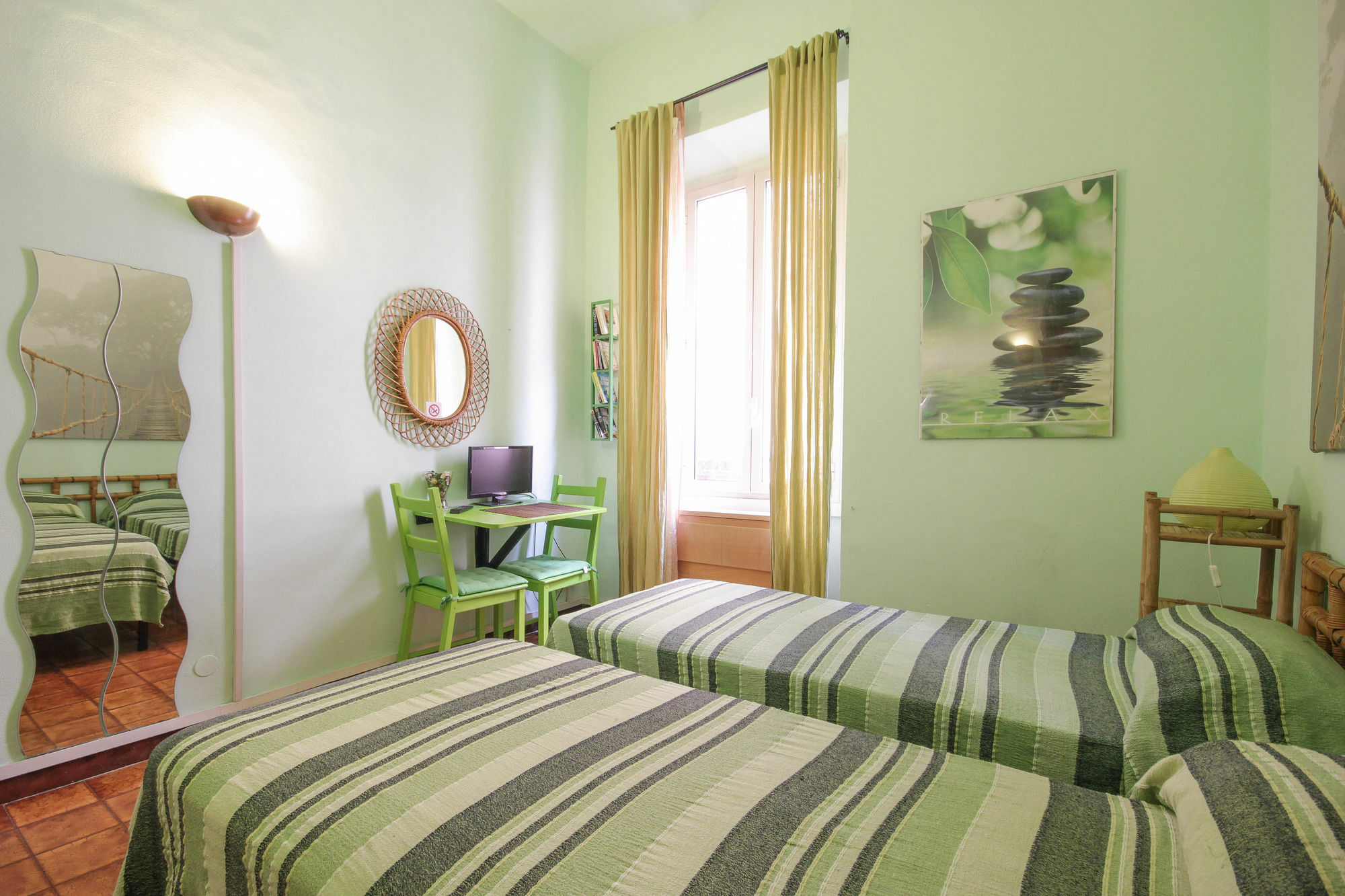 Sixbeds Hotel โรม ภายนอก รูปภาพ